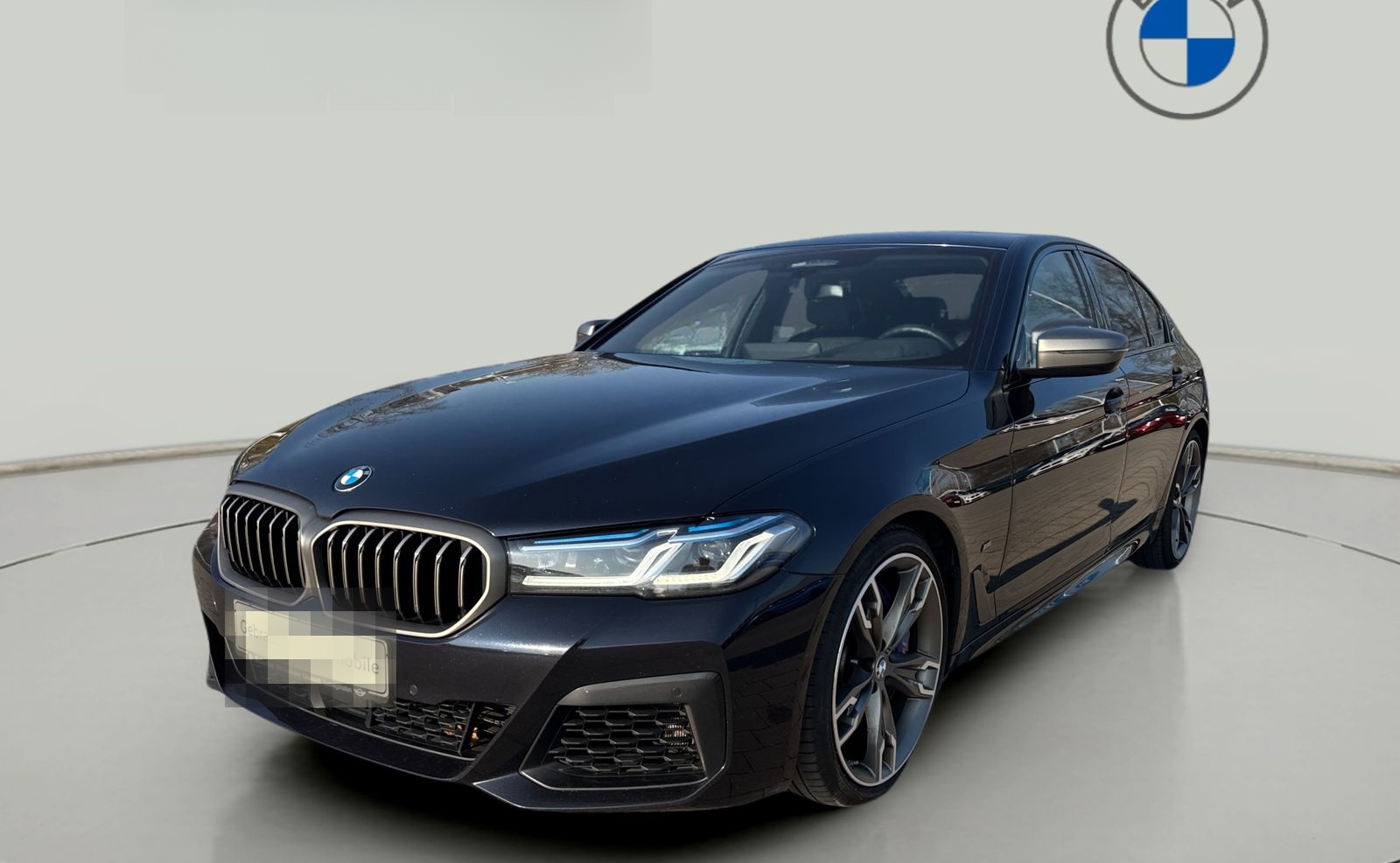 BMW M550i xDrive A Head-Up HK HiFi DAB WLAN GSD RFK foto 3
