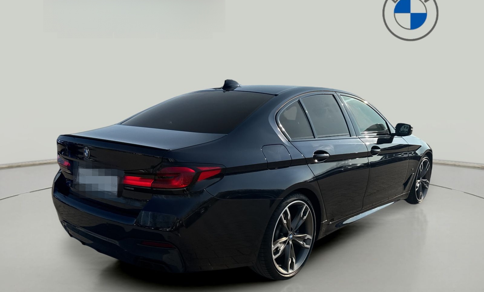 BMW M550i xDrive A Head-Up HK HiFi DAB WLAN GSD RFK foto 7