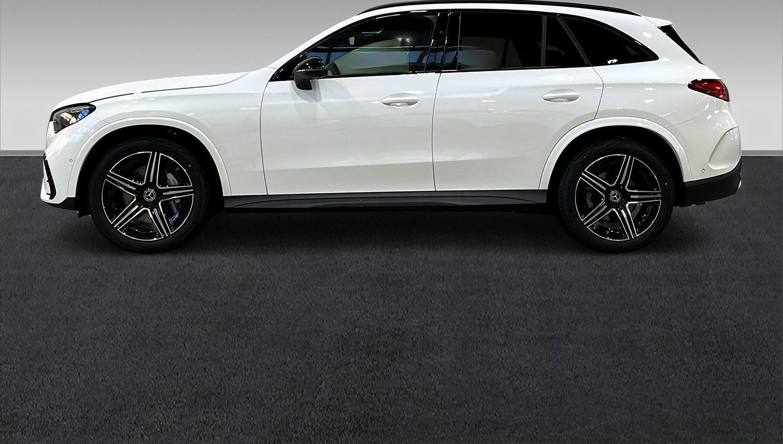 Mercedes-Benz GLC 220 d 4M AMG+DIGITAL+NIGHT+Burm+Memo+AHK+360 foto 4