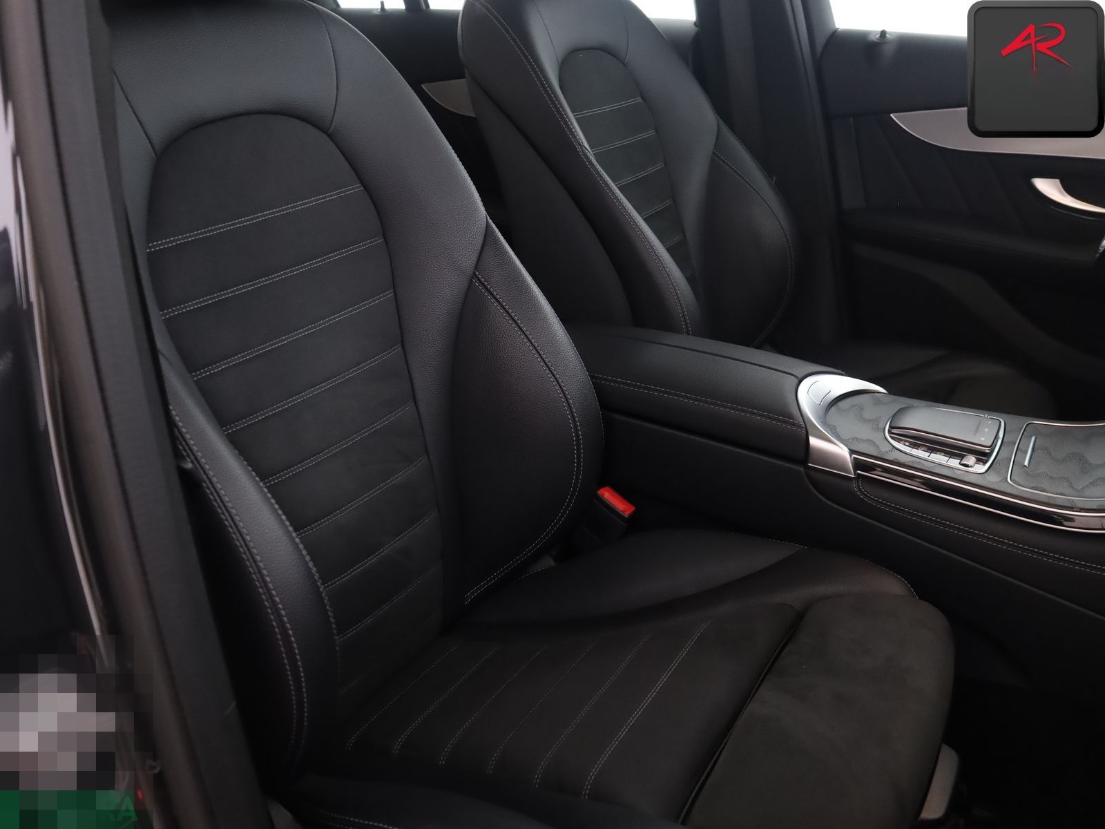 Mercedes-Benz GLC 300 de 4M 3x AMG KAMERA,CARPLAY,PANO,1.HD,SH foto 11