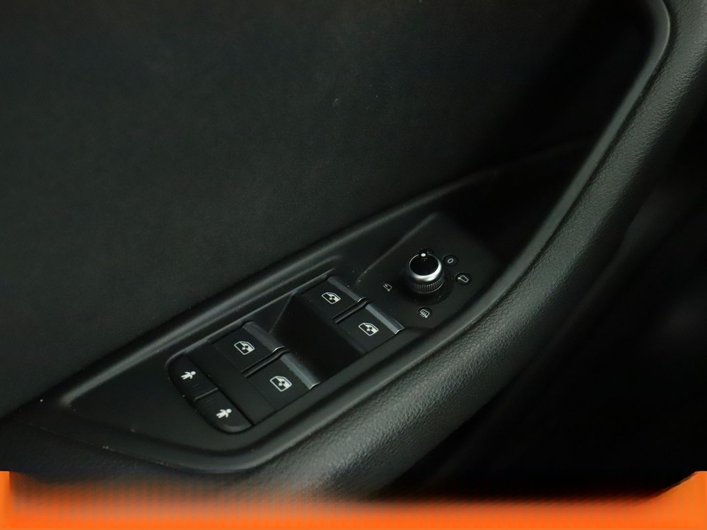 Audi A4 2.0 TFSI quattro Sport Aut.*NAVI*XENON*PDC* foto 38