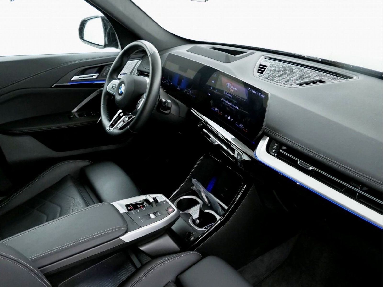 BMW X1 sDrive 20i M Sport HeadUp ACC 360°Kam eSitze foto 6