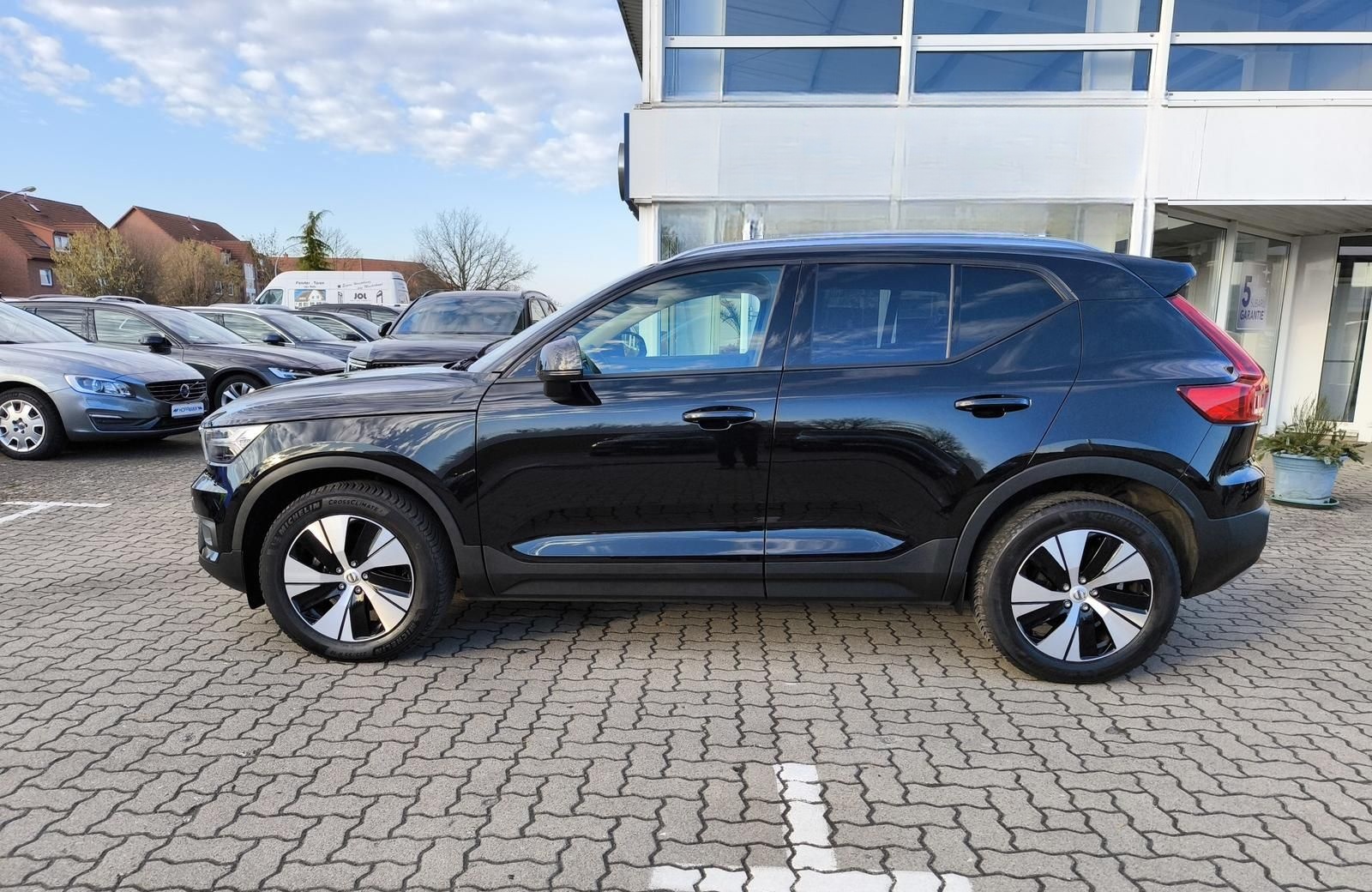 Volvo XC40 T3 Benzin Momentum Pro Navi / ACC / Kamera foto 2