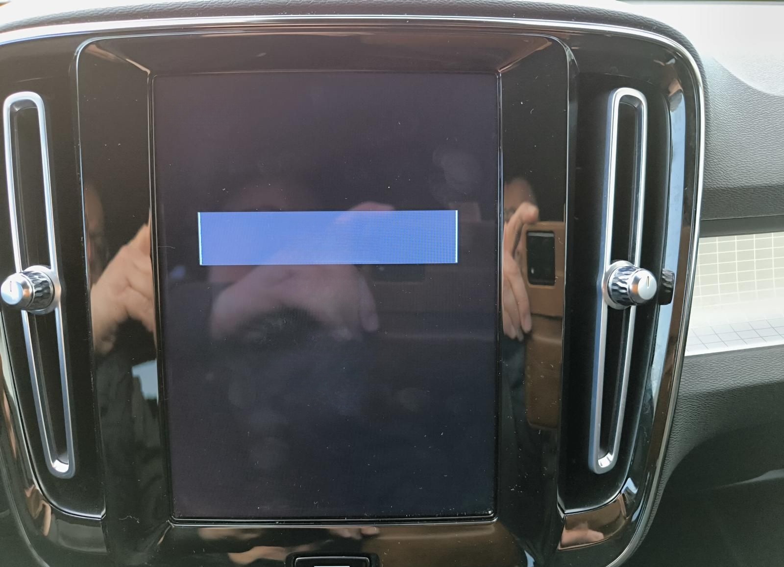 Volvo XC40 T3 Benzin Momentum Pro Navi / ACC / Kamera foto 19