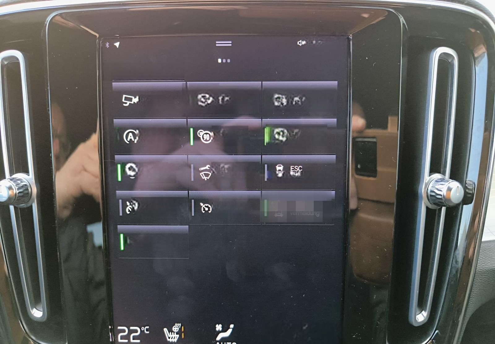 Volvo XC40 T3 Benzin Momentum Pro Navi / ACC / Kamera foto 20