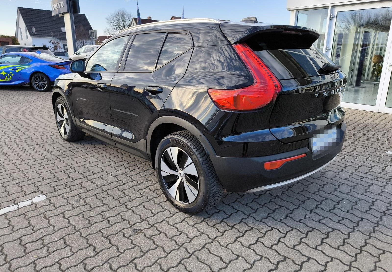 Volvo XC40 T3 Benzin Momentum Pro Navi / ACC / Kamera foto 3
