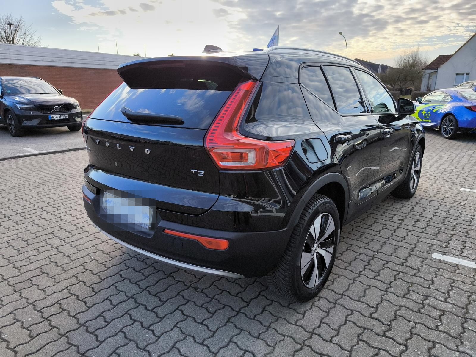 Volvo XC40 T3 Benzin Momentum Pro Navi / ACC / Kamera foto 5