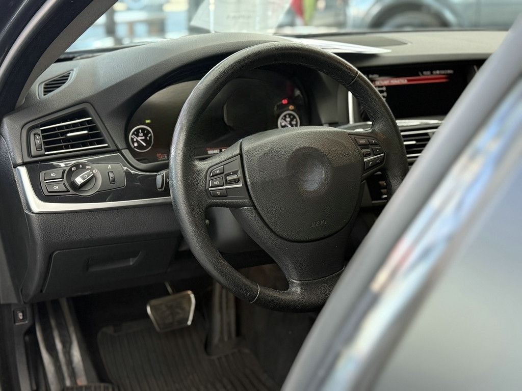 BMW 520 dA xDrive, Navi, Bi-Xenon, Bluetooth, Sitzh. foto 13