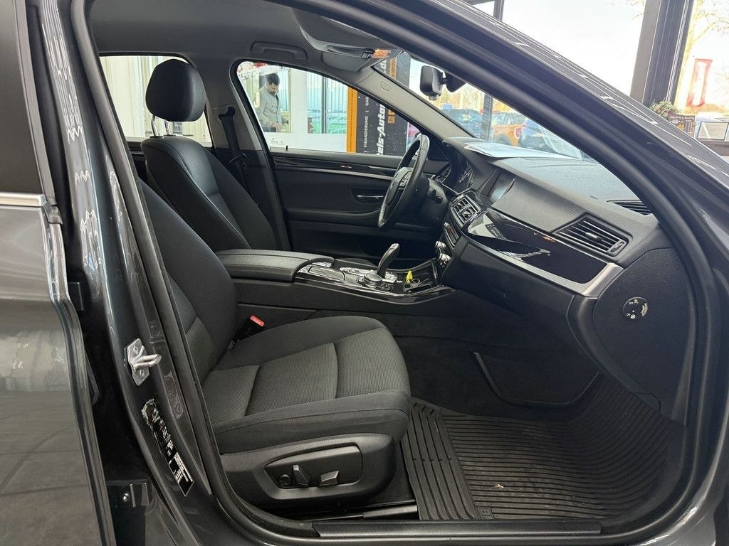 BMW 520 dA xDrive, Navi, Bi-Xenon, Bluetooth, Sitzh. foto 15
