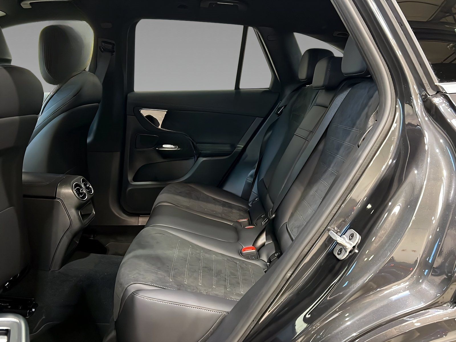 Mercedes-Benz GLC 220 d 4M AMG+DIGITAL+Memo+Ambi+TotW+AHK+360° foto 9