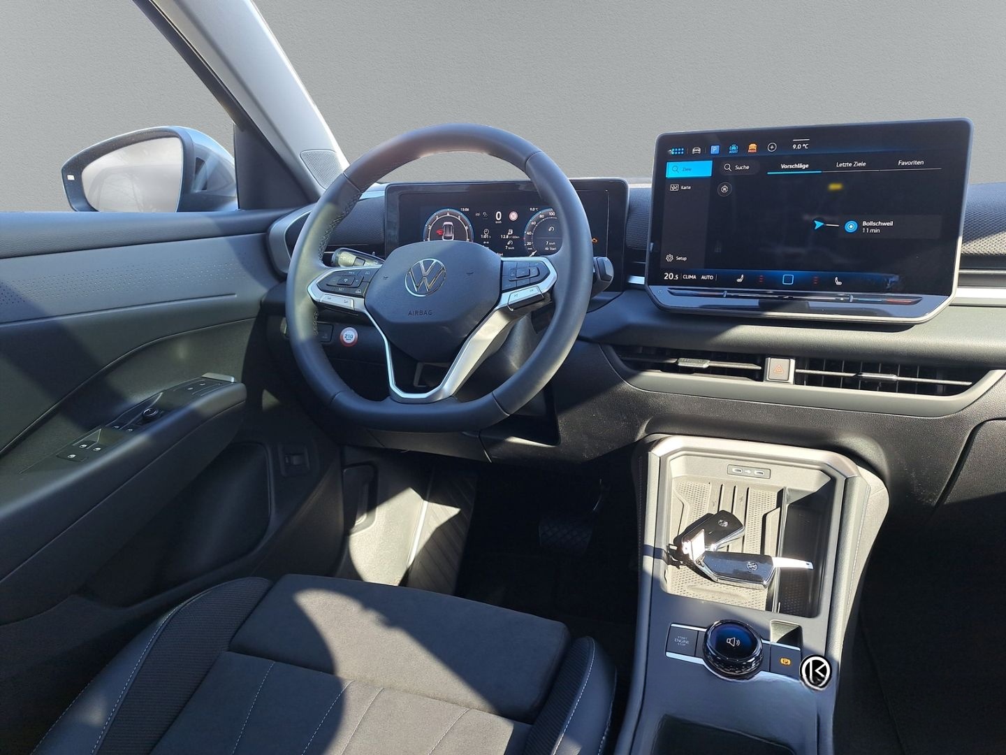 Volkswagen T-Roc 1.5 l eTSI DSG Style HUD El. Panodach Navi foto 10