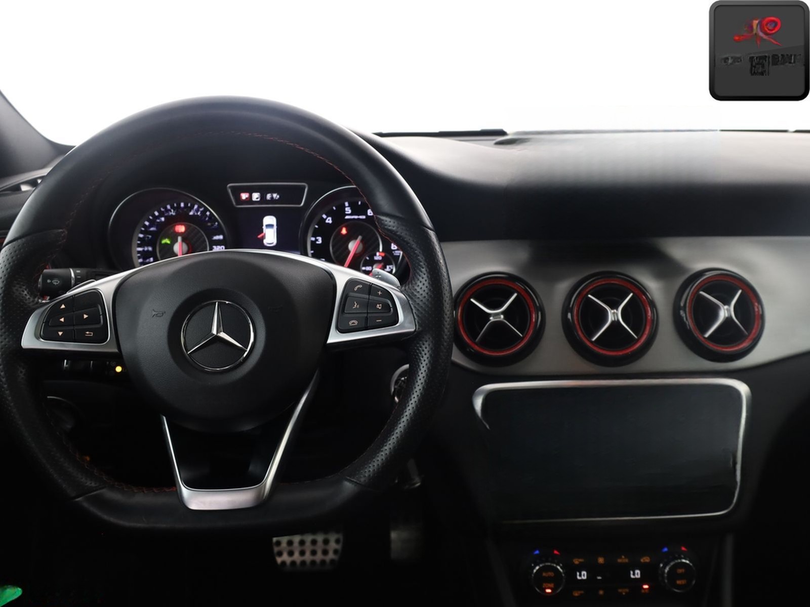 Mercedes-Benz GLA 45 AMG PERFORMANCE 4M PANO,KEYLESS,COMAND foto 16