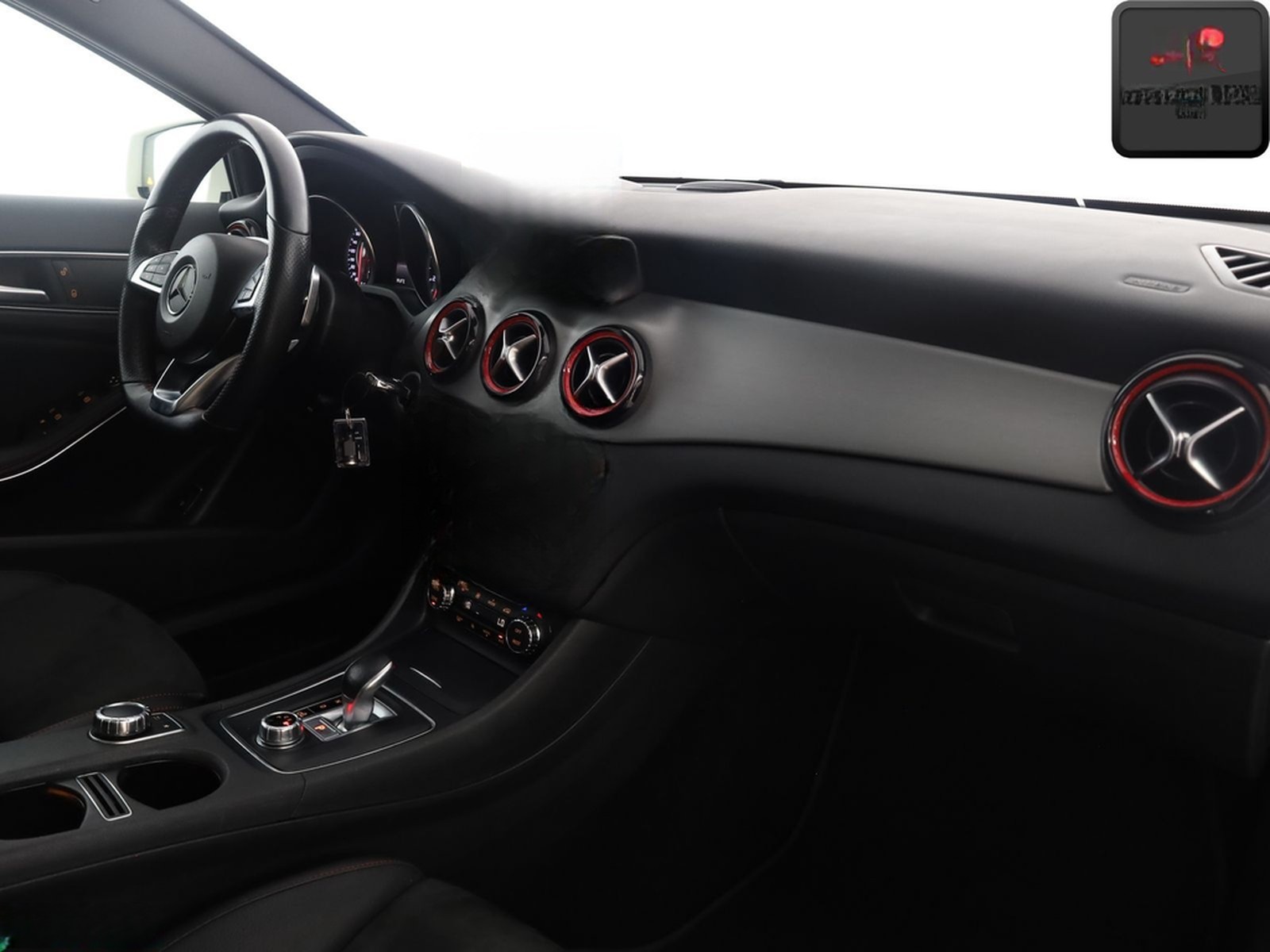 Mercedes-Benz GLA 45 AMG PERFORMANCE 4M PANO,KEYLESS,COMAND foto 10