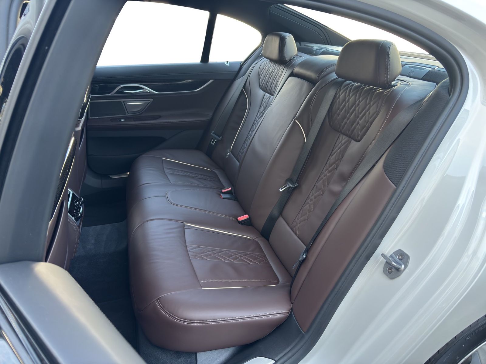 BMW 750i xDrive Executive Pro ACC AdapLED HUD Hifi A foto 11