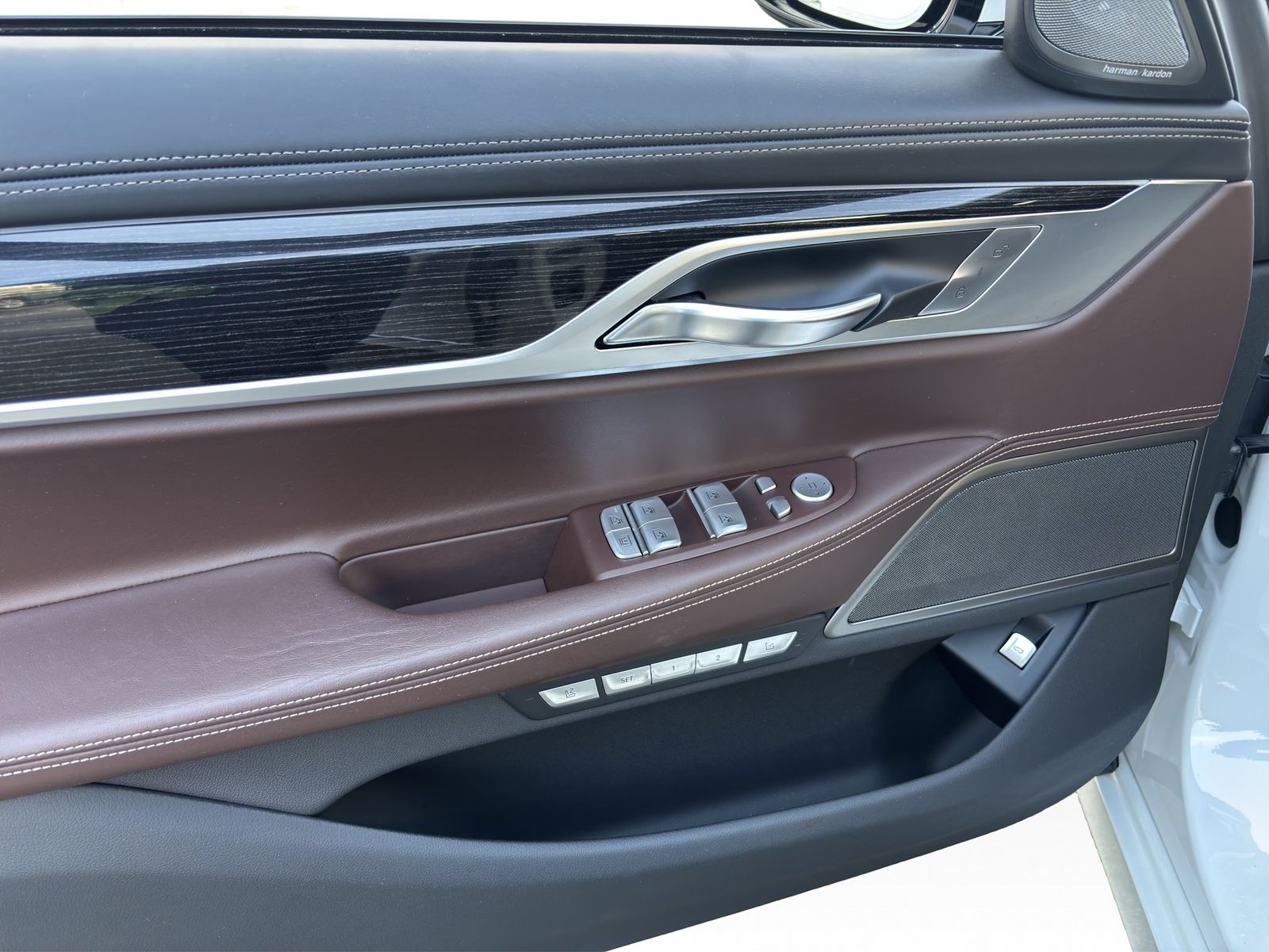 BMW 750i xDrive Executive Pro ACC AdapLED HUD Hifi A foto 10