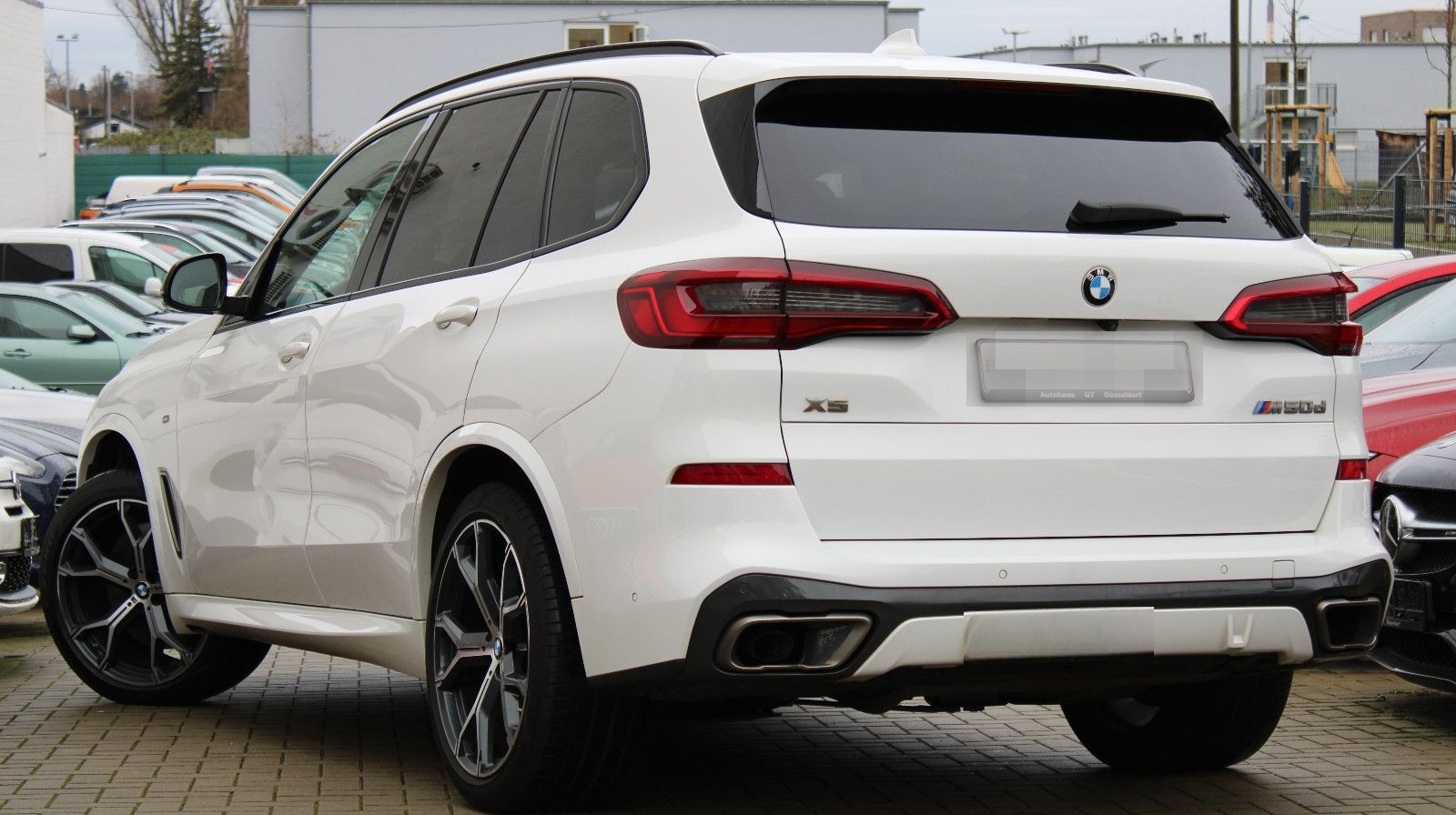BMW X5 M50d/7Sitze/DrivAss+/Luftfed/Standhzg/LED/2 foto 2