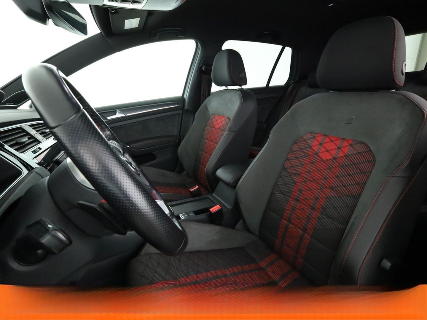 Volkswagen Golf VII 2.0 TSI GTI TCR Aut.*NAVI*LED*ACC* foto 10