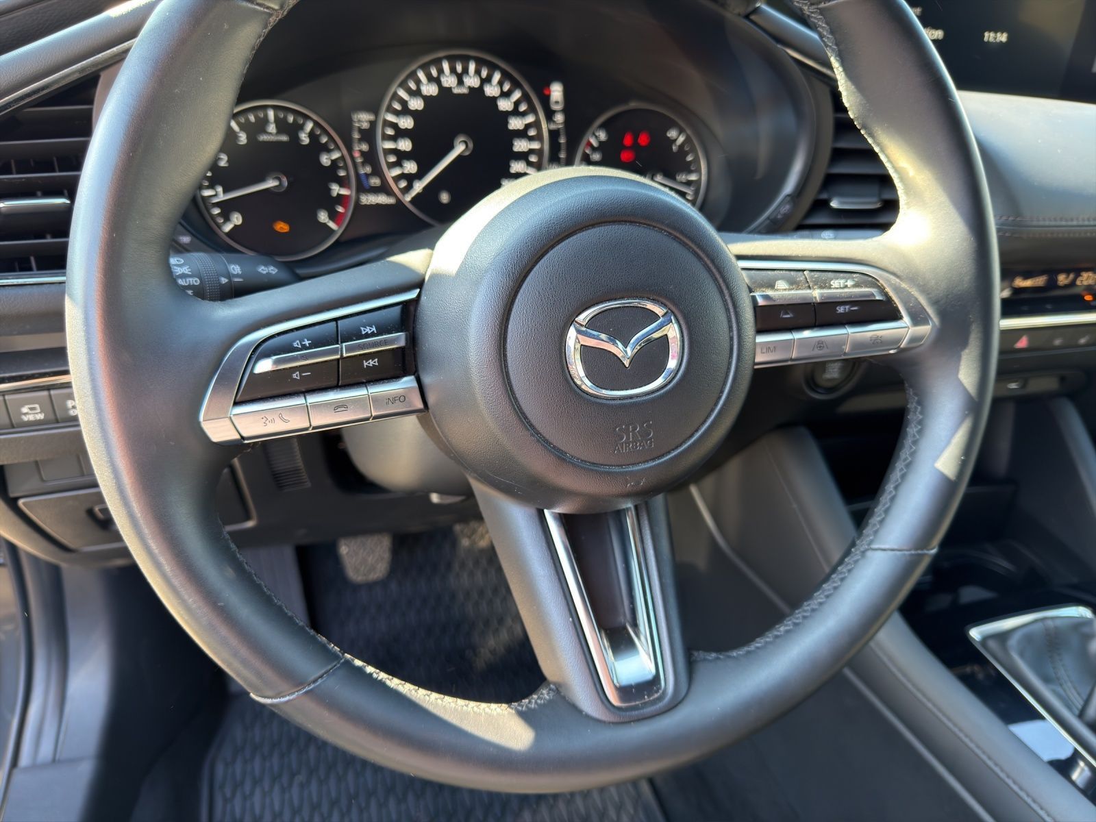 Mazda 3 2.0 SKYACTIV M-Hybrid SELECTION LED LM18 NAVI foto 9