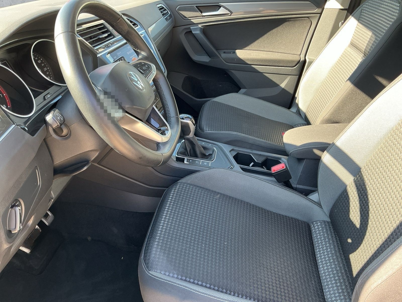 Volkswagen Tiguan 1.5TSI DSG ACTIVE 5JG+LED+NAV+APP+ACC+AHK foto 12