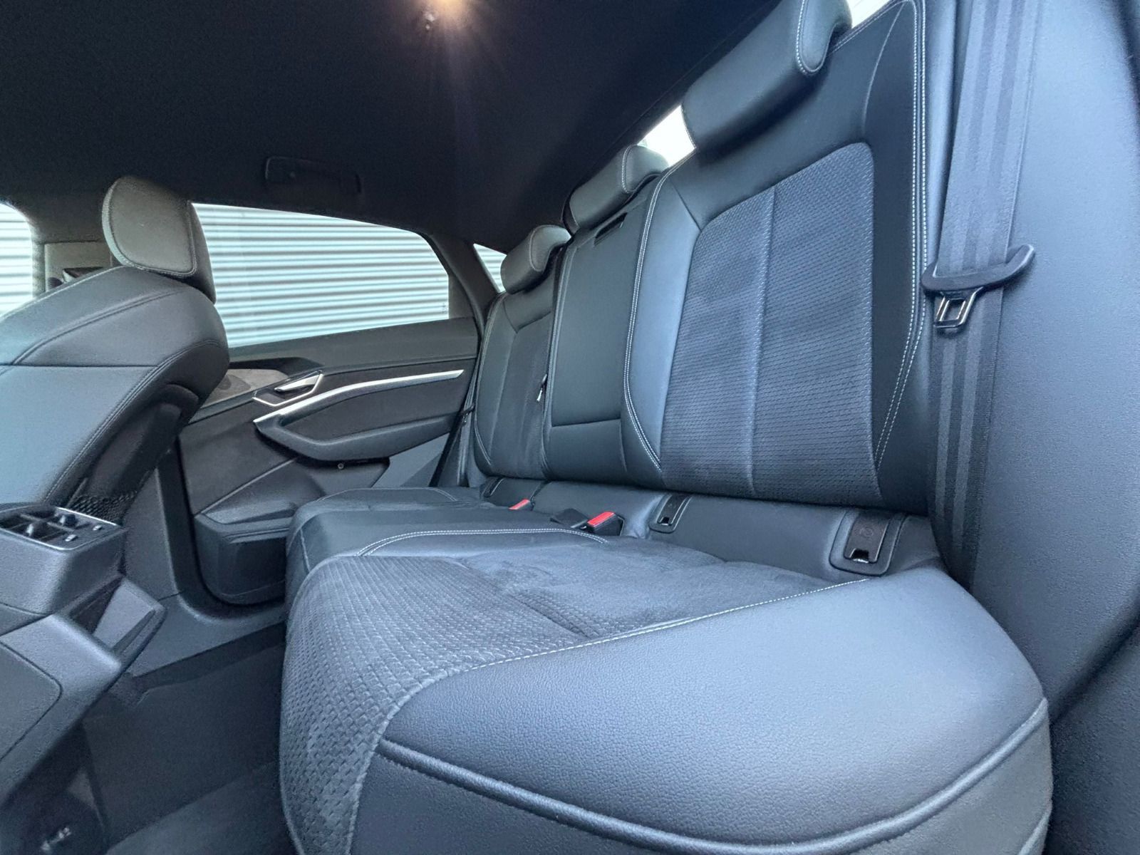 Audi e-tron SPORTBACK 55 S LINE+MATRIX+HEAD UP+LUFTFE foto 15