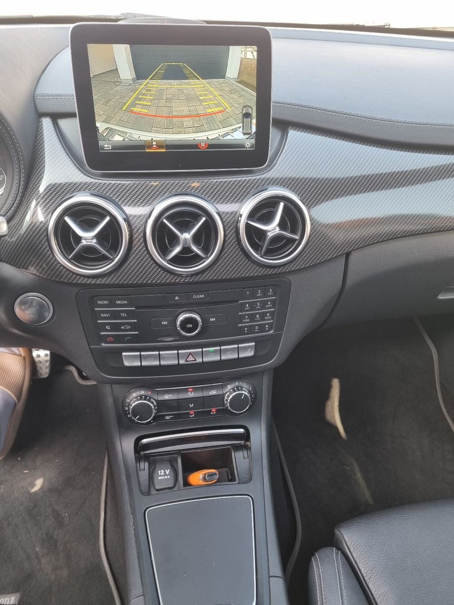 Mercedes-Benz B 220 4Matic AMG Line foto 15