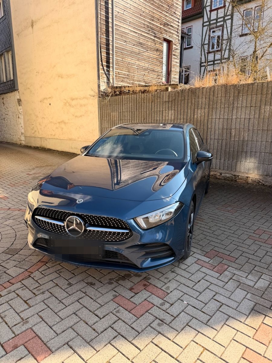 Mercedes-Benz A 250 e 8G DCT foto 3