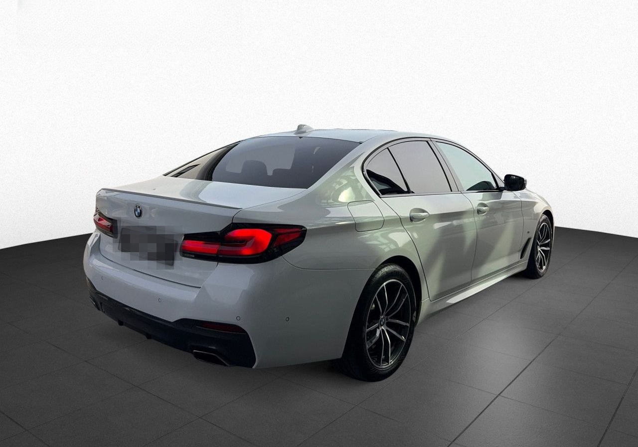 BMW 540d xDrive M Sport Aut DAProf,H/K,HuD,Laser,Kam foto 5
