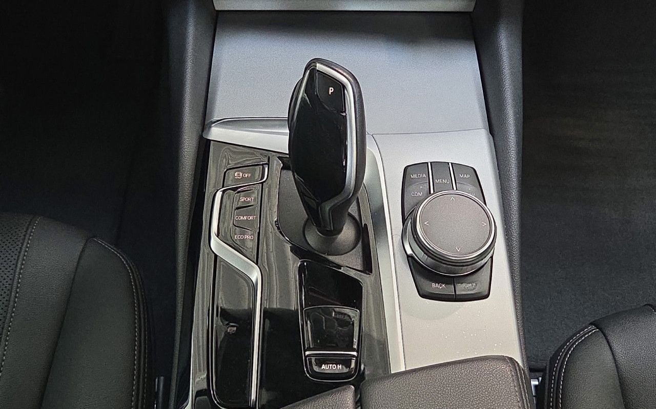 BMW 520dA Limo LED,HuD,Kam,St+Go,LiCoPro,SHZ,CarPlay foto 18