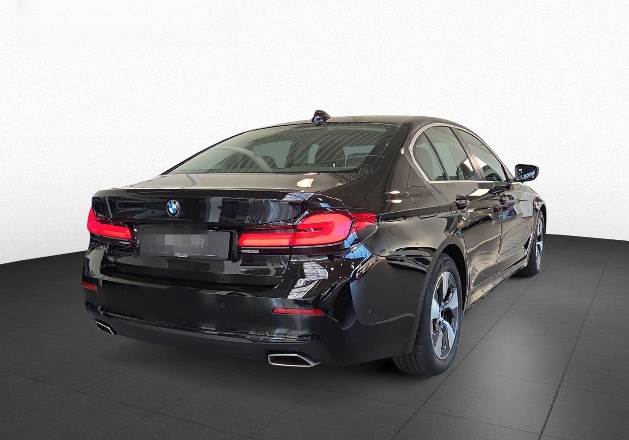 BMW 520dA Limo LED,HuD,Kam,St+Go,LiCoPro,SHZ,CarPlay foto 5