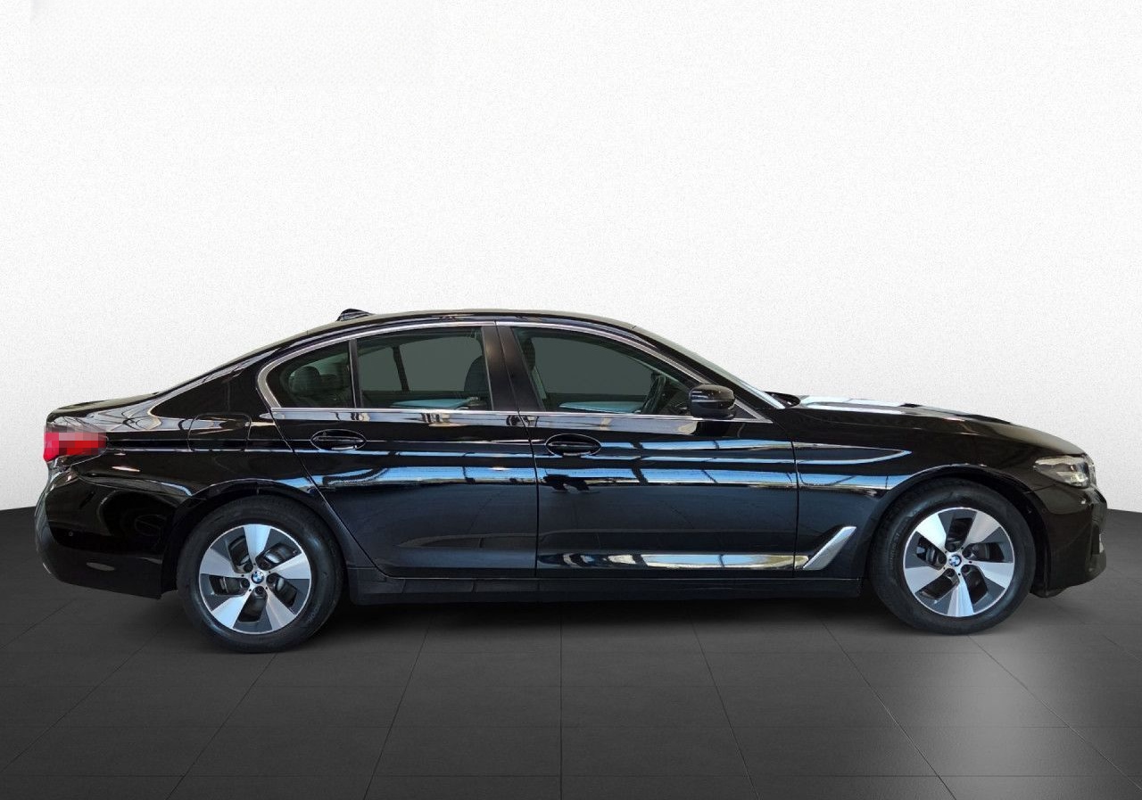 BMW 520dA Limo LED,HuD,Kam,St+Go,LiCoPro,SHZ,CarPlay foto 9