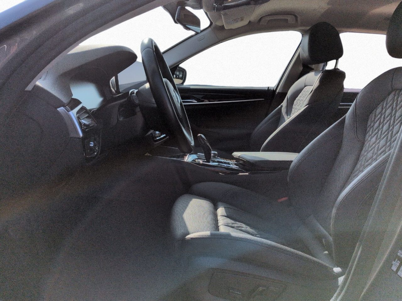 BMW 530i Touring LiveProf,HUD,360°,SpoSi,AHK,HiFi foto 10