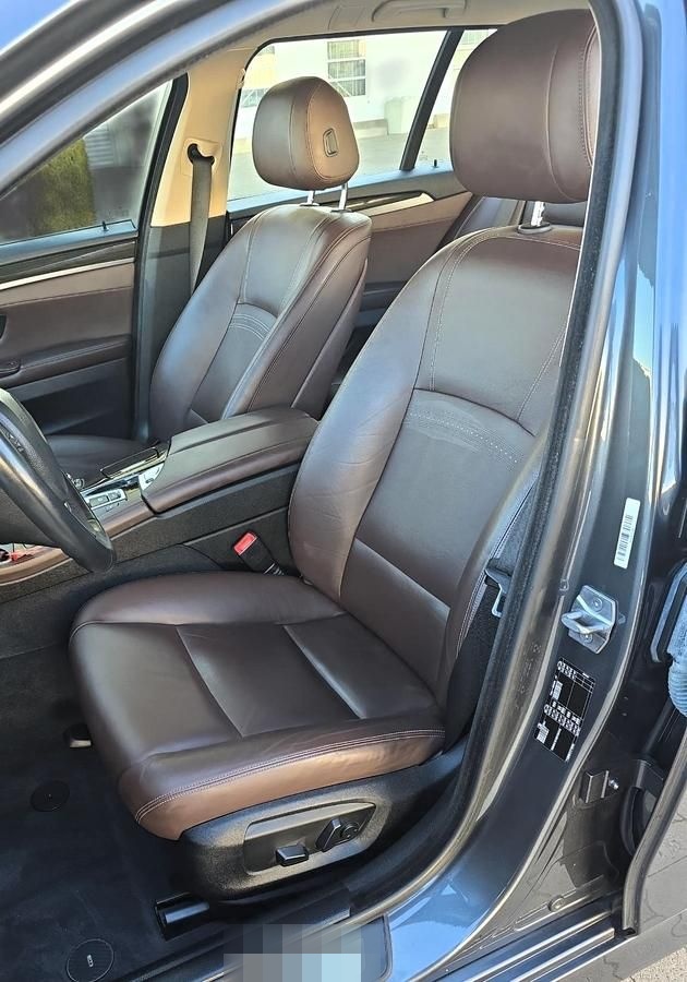 BMW 520 d Touring Aut. AHK+Leder-Nappa+Navi-Prof+ele foto 11