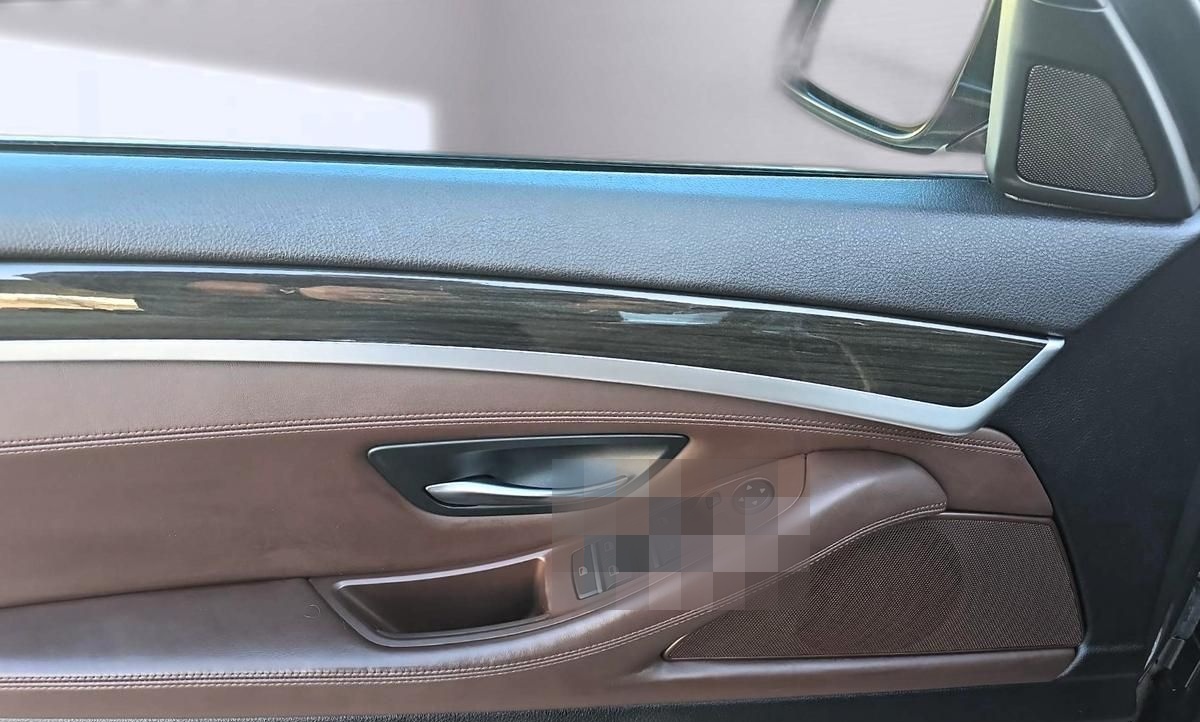 BMW 520 d Touring Aut. AHK+Leder-Nappa+Navi-Prof+ele foto 12