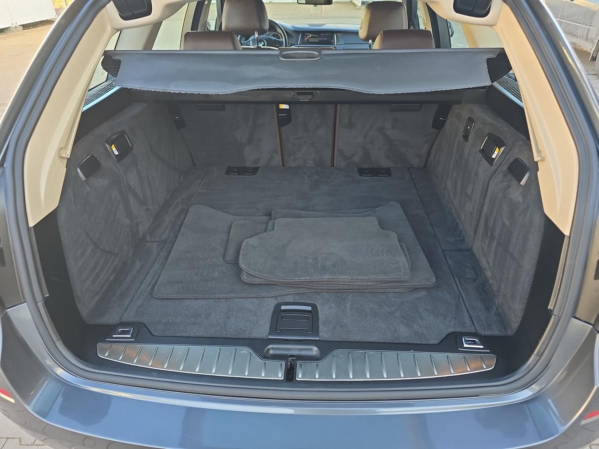 BMW 520 d Touring Aut. AHK+Leder-Nappa+Navi-Prof+ele foto 18