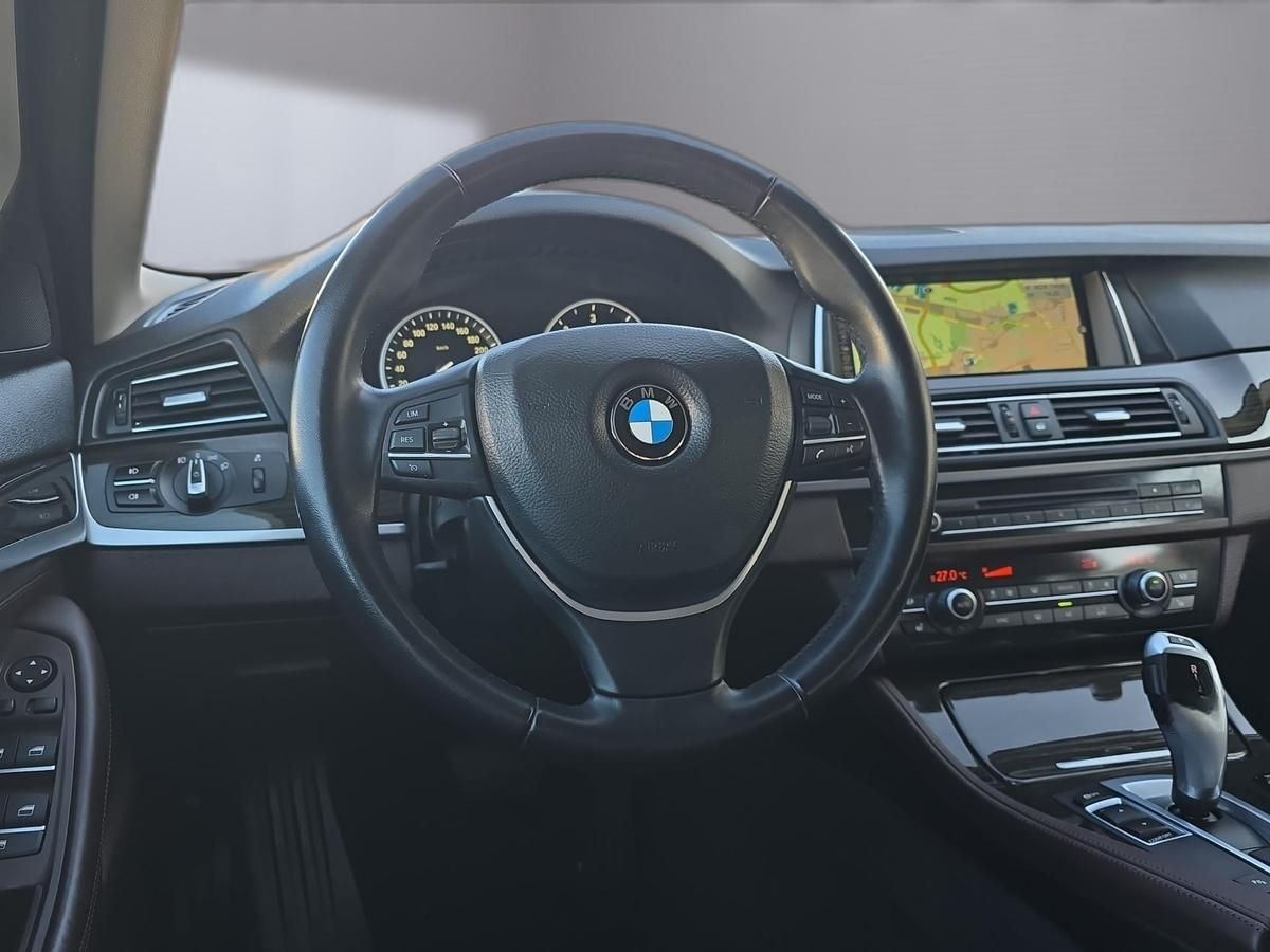 BMW 520 d Touring Aut. AHK+Leder-Nappa+Navi-Prof+ele foto 9