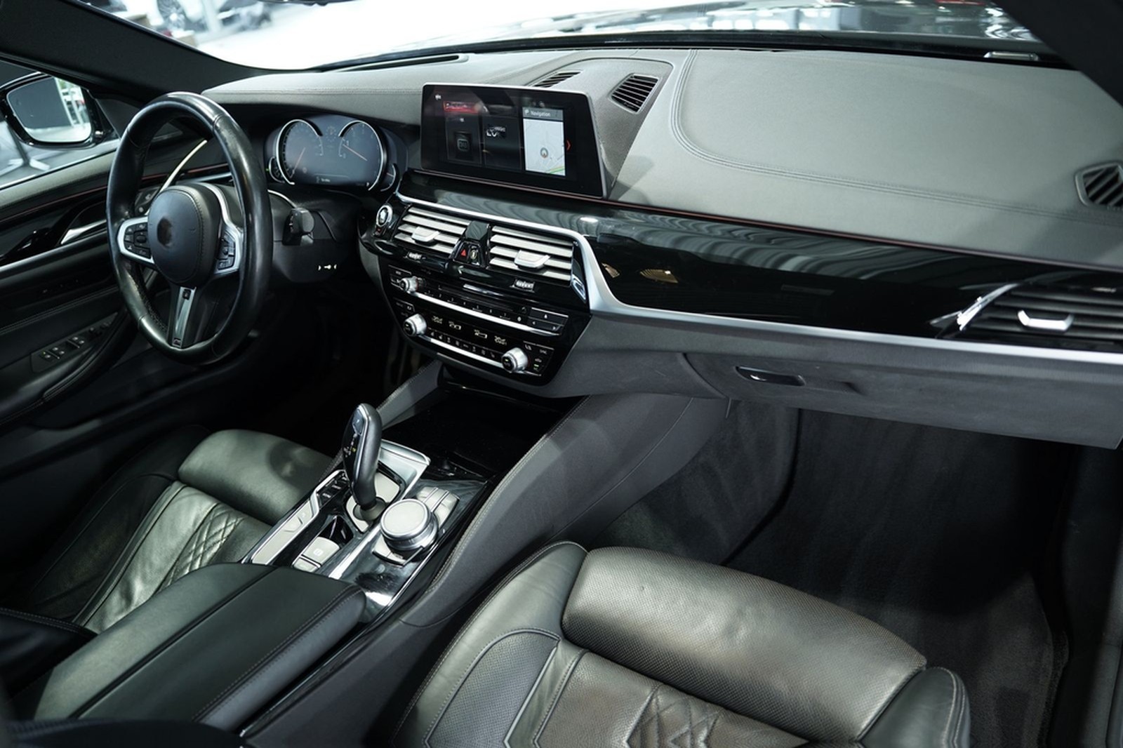 BMW 530 i Limousine M Sport *20 *GSD *HK *H-UP*LED* foto 16