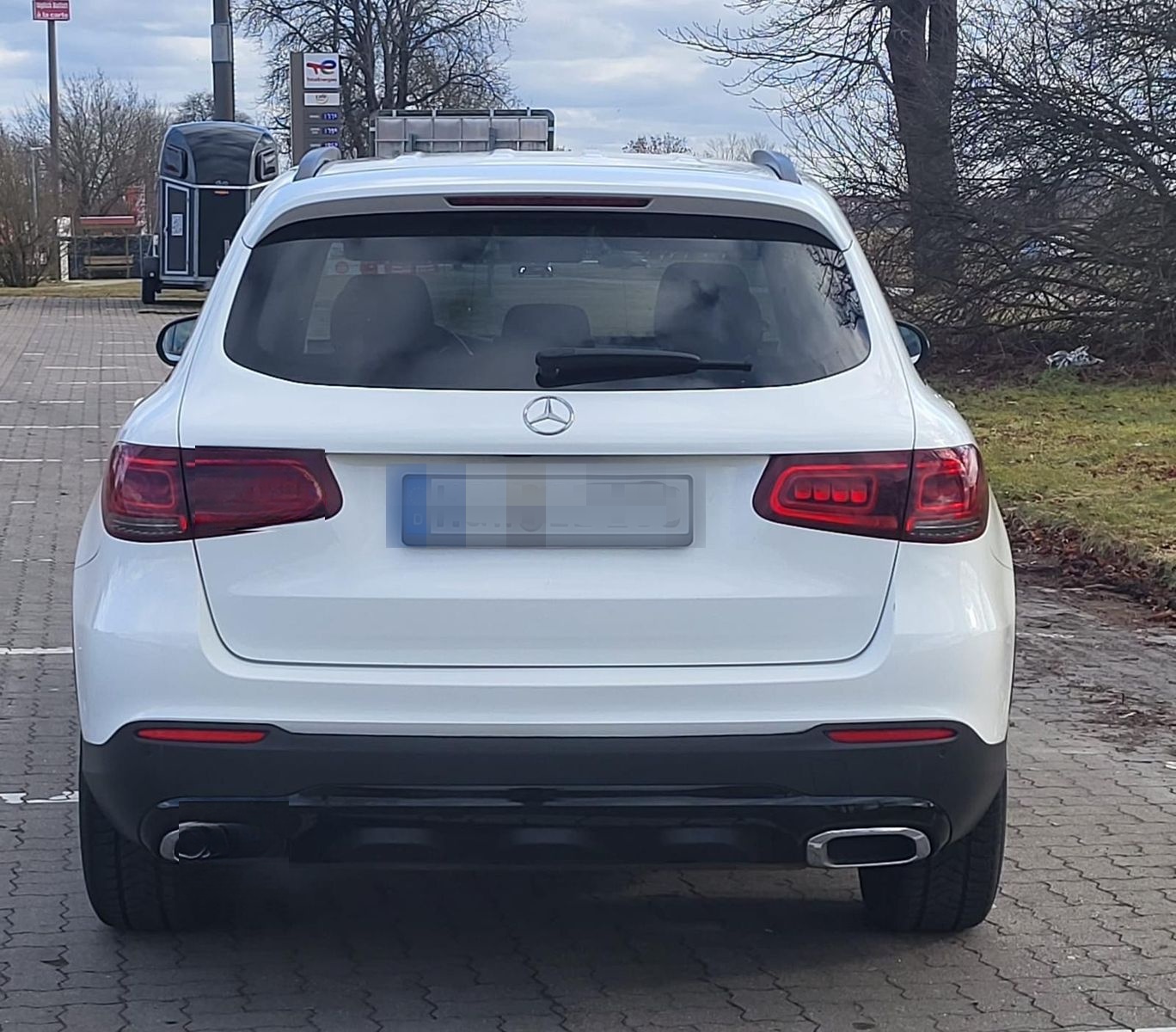 Mercedes-Benz PKW GLC 200 4MATIC polarweiß Leder foto 4