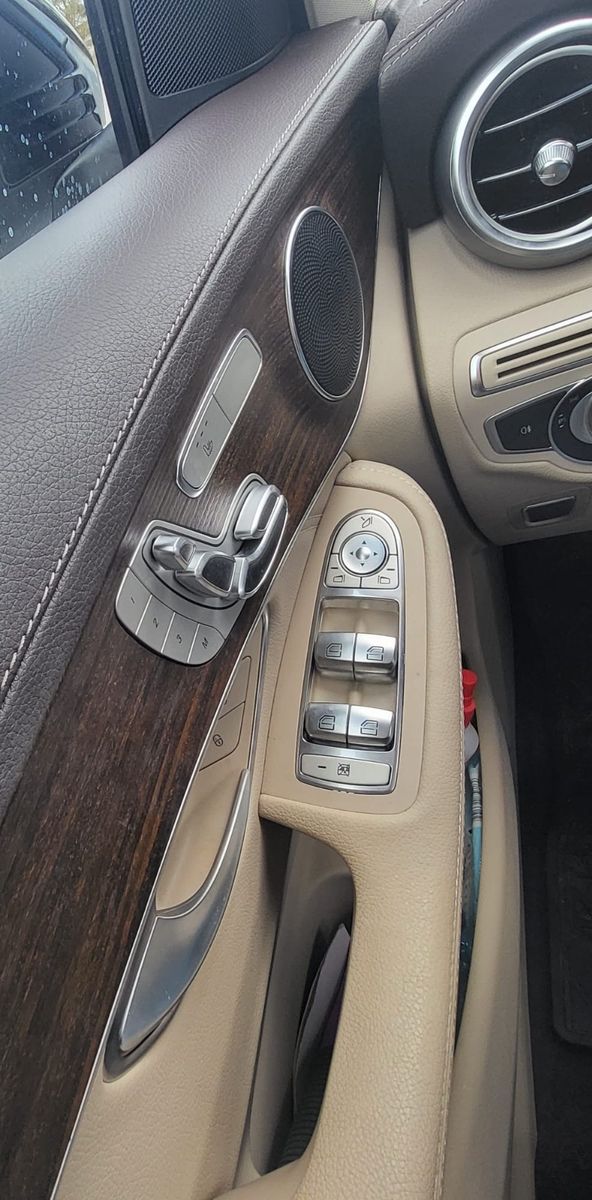 Mercedes-Benz PKW GLC 200 4MATIC polarweiß Leder foto 9