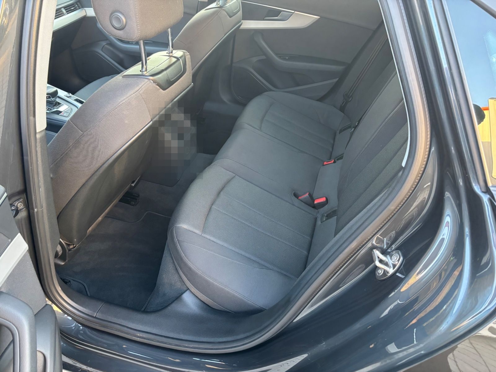 Audi A4 Lim. 35 TFSI basis Navi,Kamera,89000 km foto 11