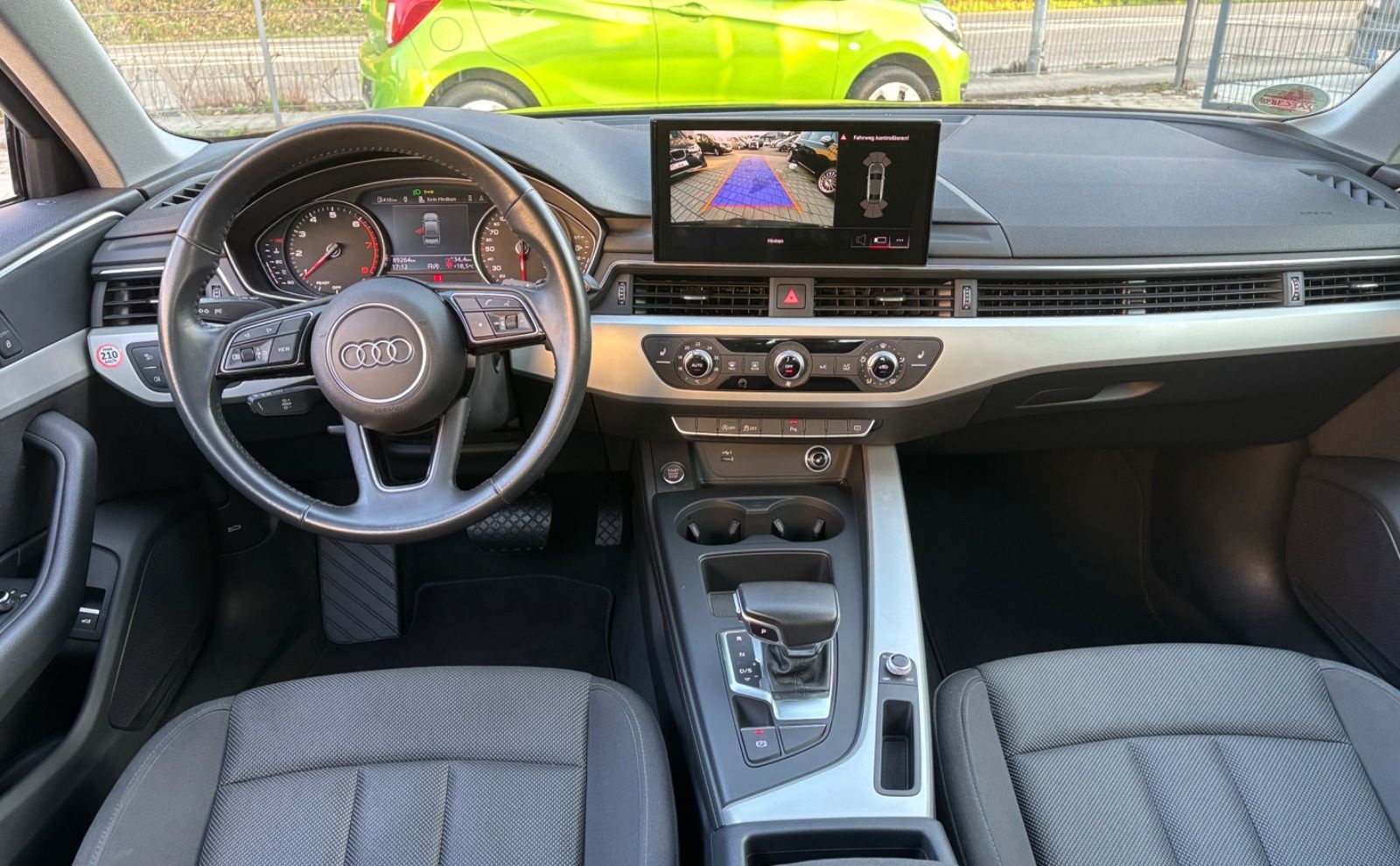 Audi A4 Lim. 35 TFSI basis Navi,Kamera,89000 km foto 9