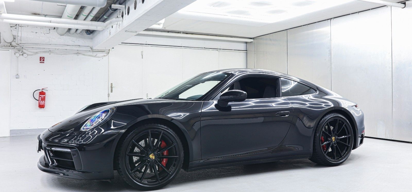 Porsche 992 Carrera 4 S Sport Design Paket foto 2
