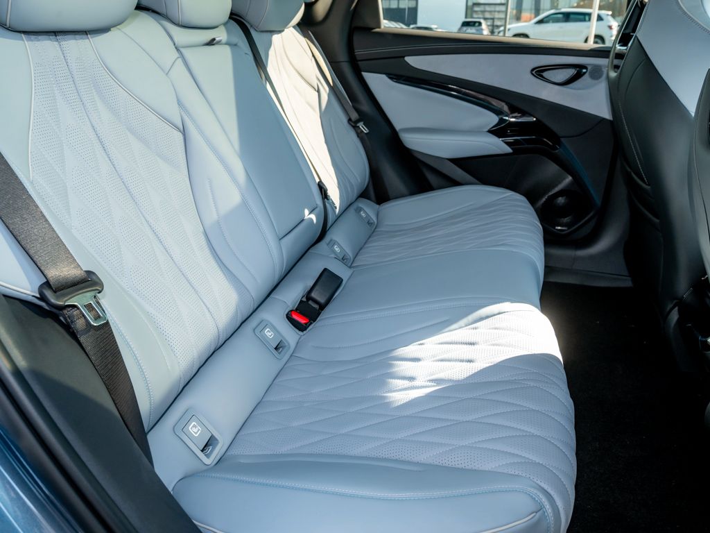 BYD Seal Design 82,5kWh/360°/ACC/SHZ/HUD/STHZ/PANO foto 7