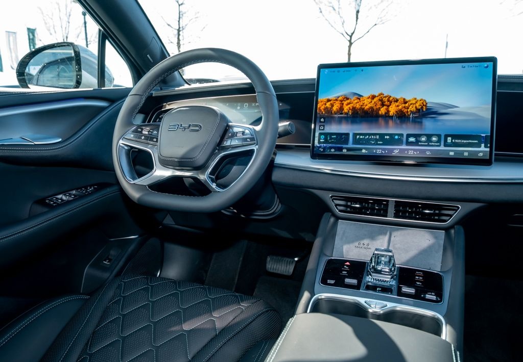 BYD Sealion 7 Design AWD 82,5 kWh/STHZ/360°/4xSHZ foto 4