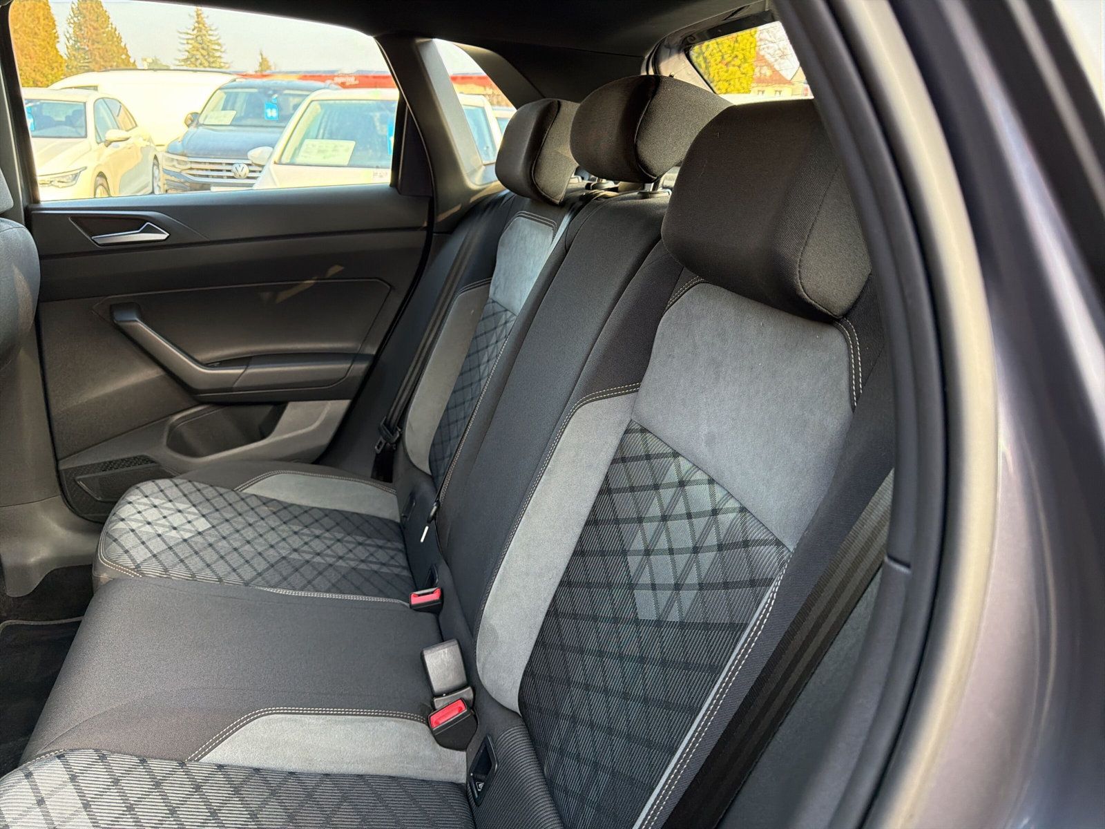 Volkswagen Polo R-line TSi DSG PANO Matrix Appl Car Play R- foto 8