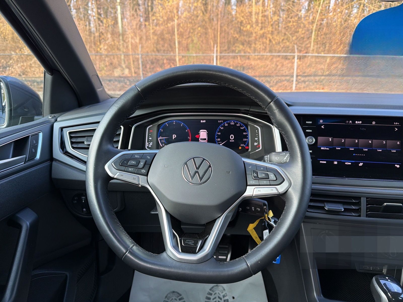 Volkswagen Polo R-line TSi DSG PANO Matrix Appl Car Play R- foto 10
