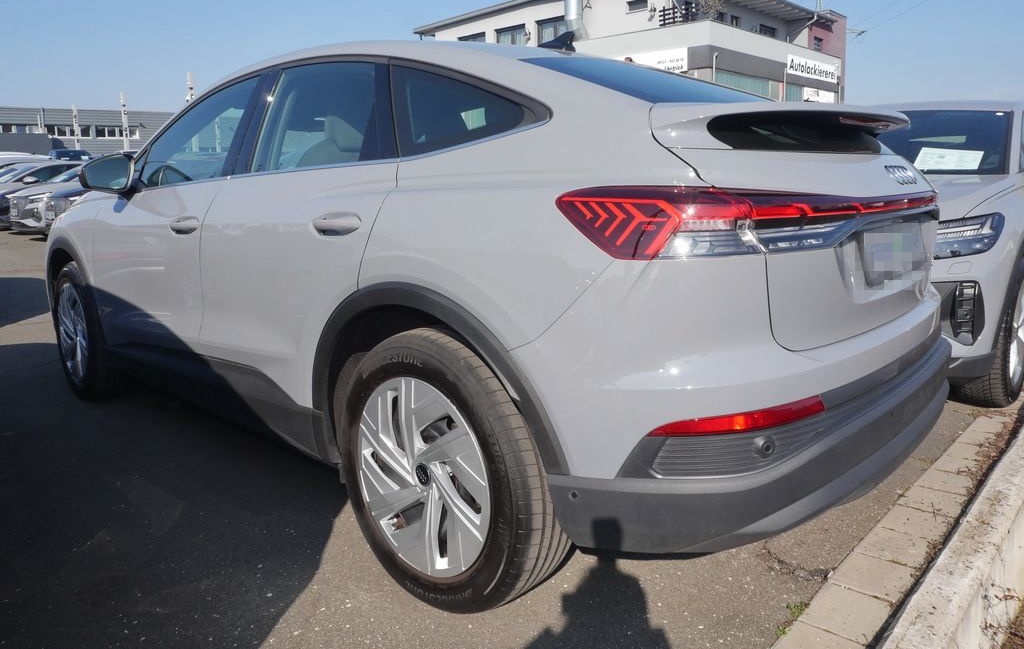 Audi Q4 e-tron Sportback 35 ACC Navi RüKa Sitzh. Sthz foto 4