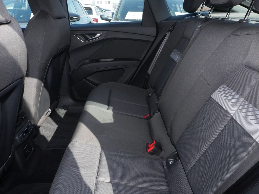 Audi Q4 e-tron Sportback 35 ACC Navi RüKa Sitzh. Sthz foto 7
