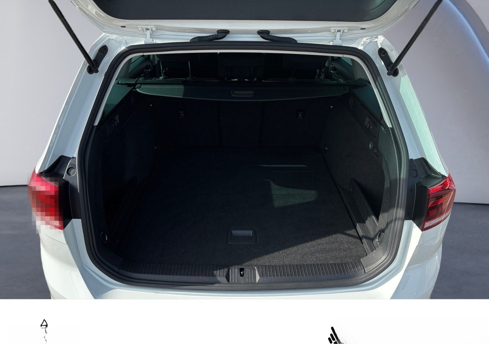 Volkswagen Passat Variant Business 1.5 TSI DSG AHK APP NAV foto 17