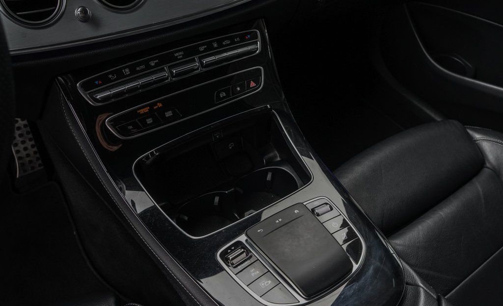 Mercedes-Benz E 300 de 4M T AMG Night Distronic Rückfahrkamera foto 16