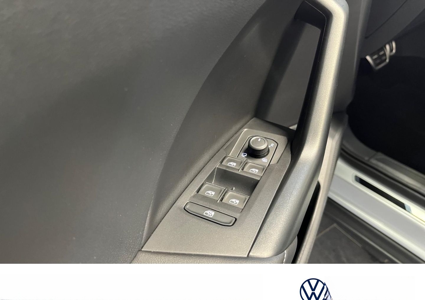 Volkswagen T-Cross 1.5 TSI DSG R-Line Navi Sitzheizung LED foto 12